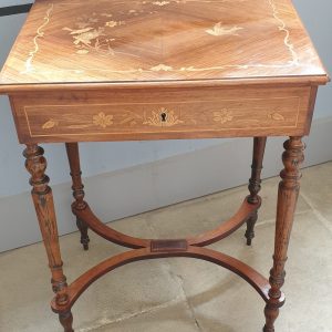 Table à ouvrage Napoléon III