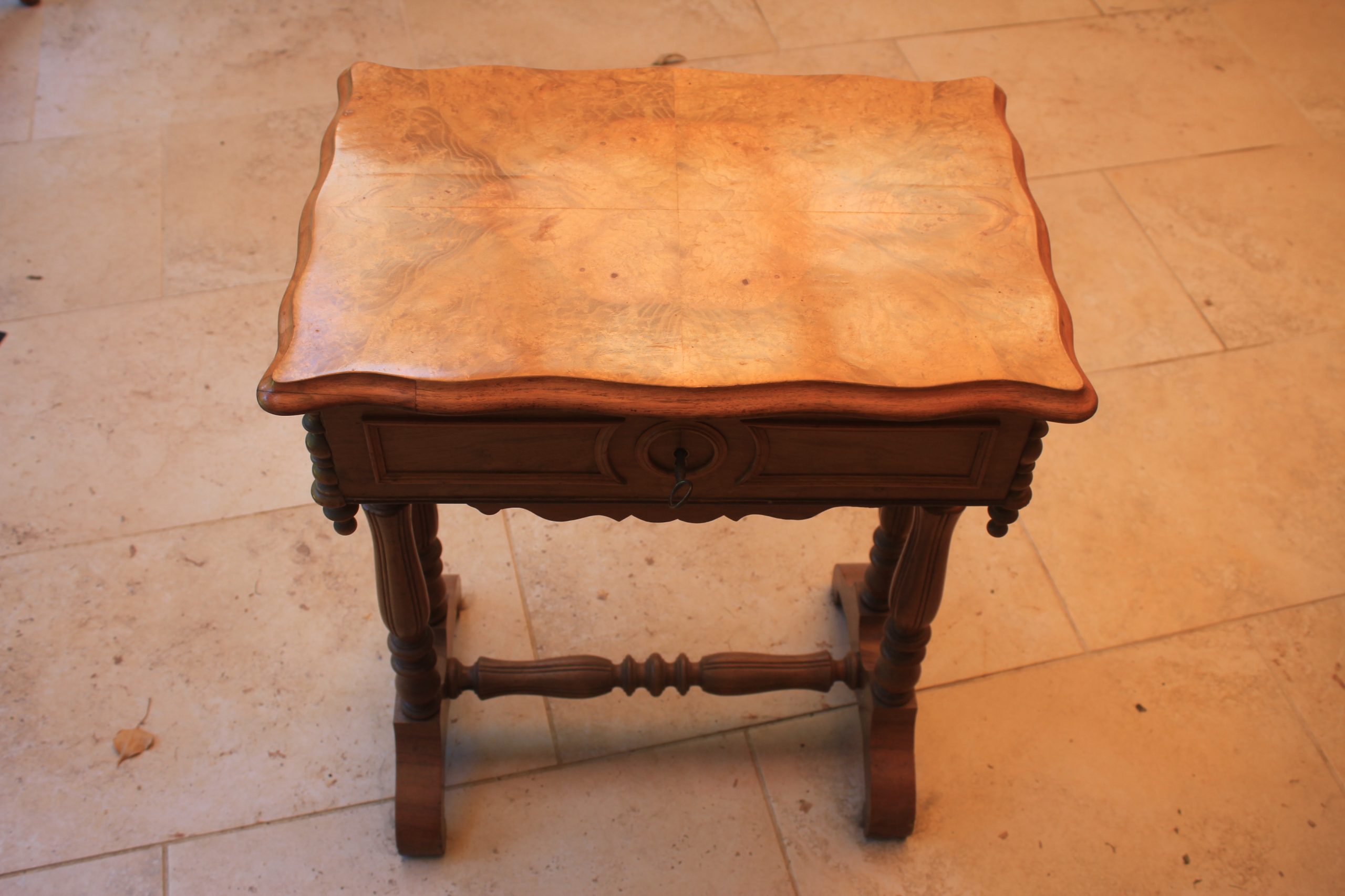 Table à ouvrage